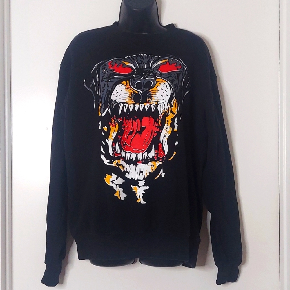 Fashion Nova Longsleeve Sweatshirt